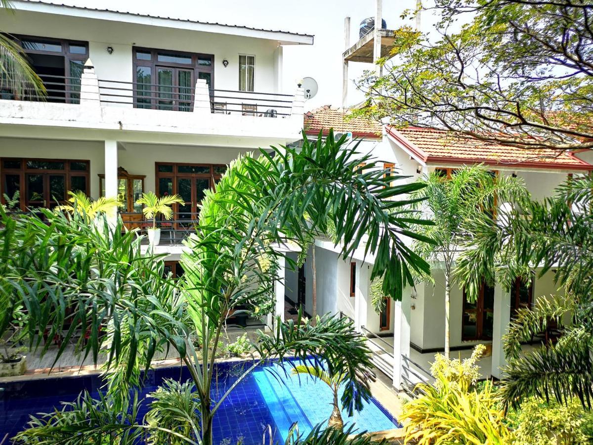 נגומבו Serendib Village Guest House מראה חיצוני תמונה